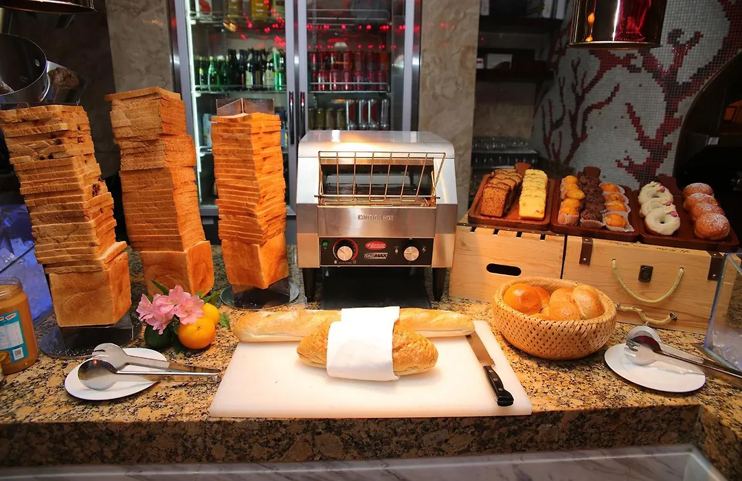 Ramada Plaza Shanghai Pudong Airport-1